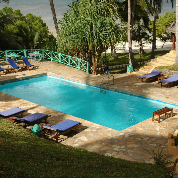 Kinasi Lodge