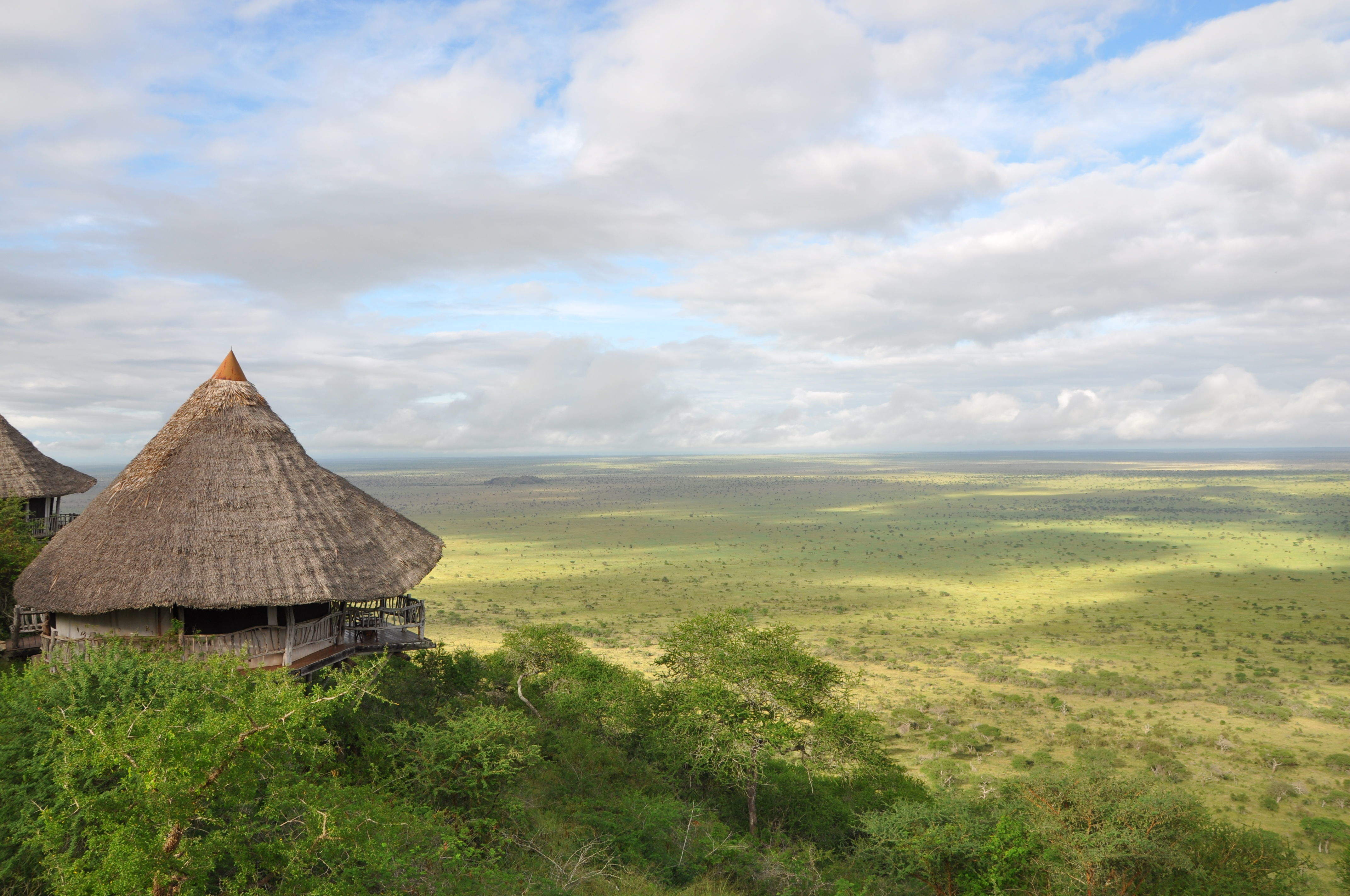 Lions Bluff Lodge