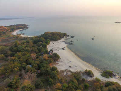 Makuzi Beach