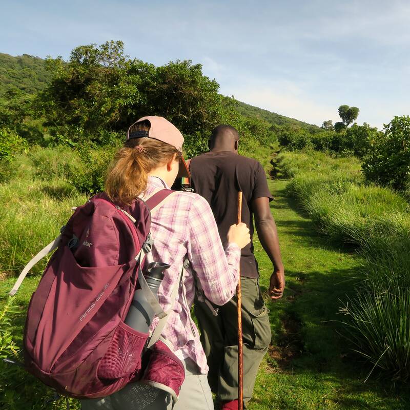 Olmoti Crater walk