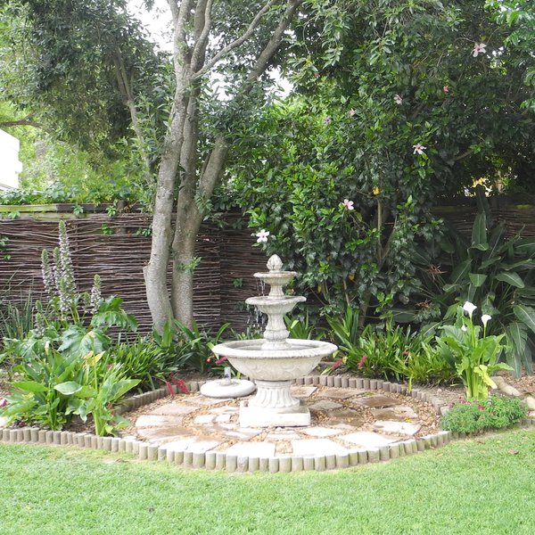 ... and overlook the garden.