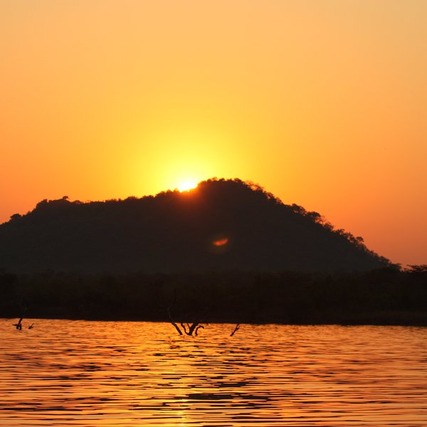 ... and sunsets over the distant Bumi Hills are spectacular.