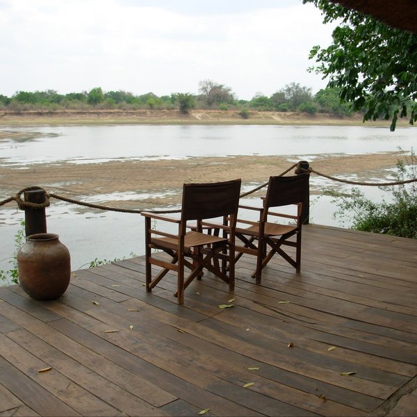 The water levels of the Luangwa River vary enormously. See the dry season here...