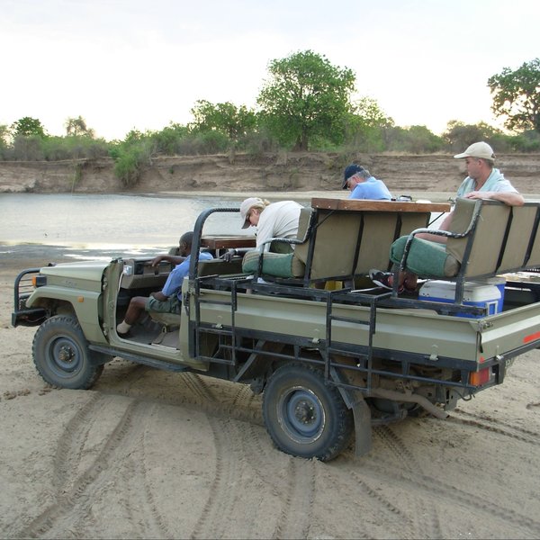 But the main atttraction at Nkwali Camp are the 4WD safaris and guided walks...