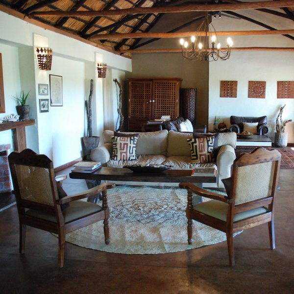 Kapani Lodge