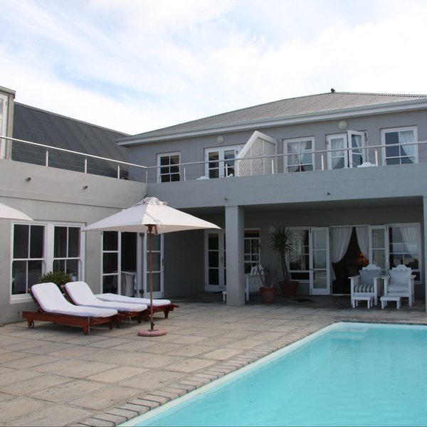 ...with comfy loungers...