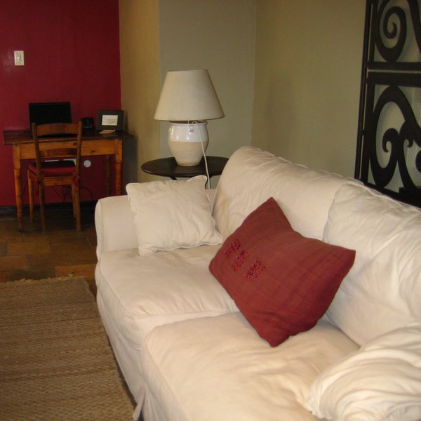Enjoy an after dinner drink in the lounge.