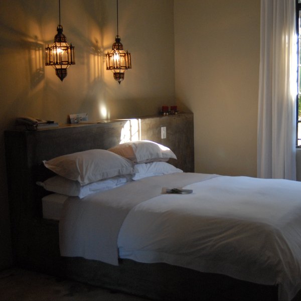 There is a Moroccan influence in the decoration of the rooms.