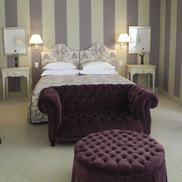 You can choose between luxury rooms and suites...