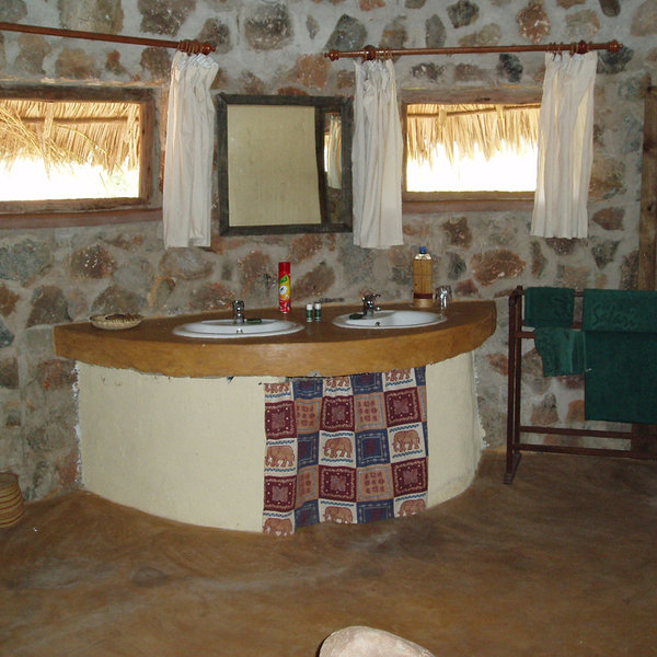 Ruaha River Lodge