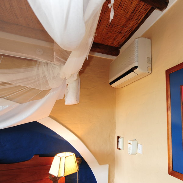 Victoria Falls Safari Lodge