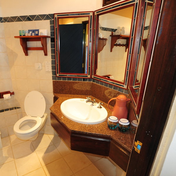 Victoria Falls Safari Lodge