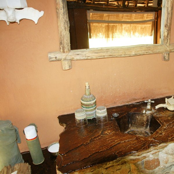 …with filtered drinking water and hot washing water available at all times.