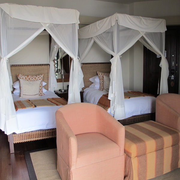 ...a small sitting area in the Horizon and Savannah rooms...
