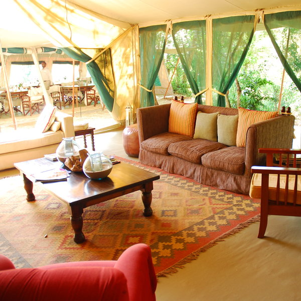 The dining tent is just a couple of steps away…