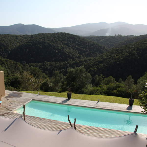Hog Hollow Country Lodge