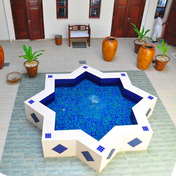 Maru Maru Hotel