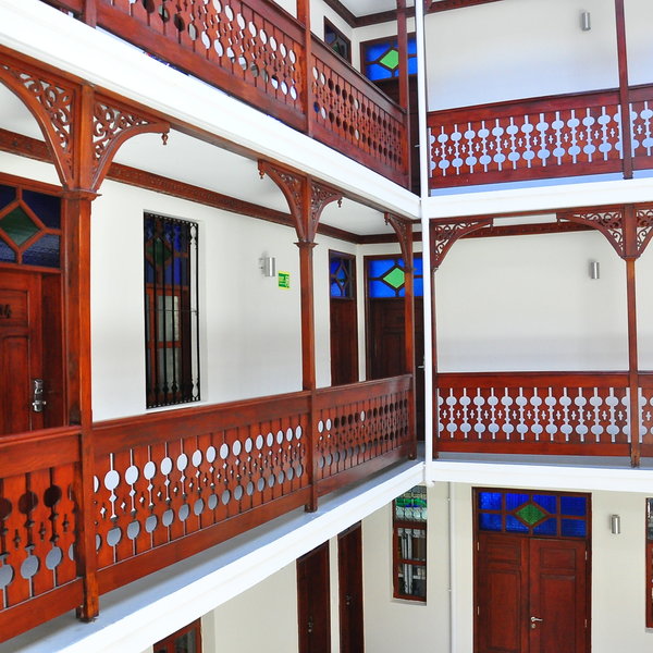 Maru Maru Hotel