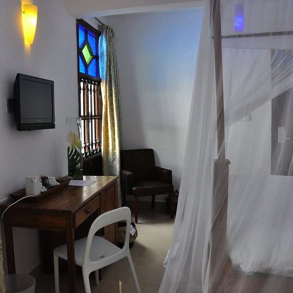 Maru Maru Hotel