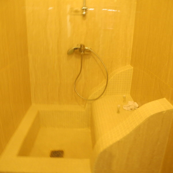 Maru Maru Hotel