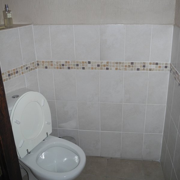 ...and a loo in a separate cubicle off to the side