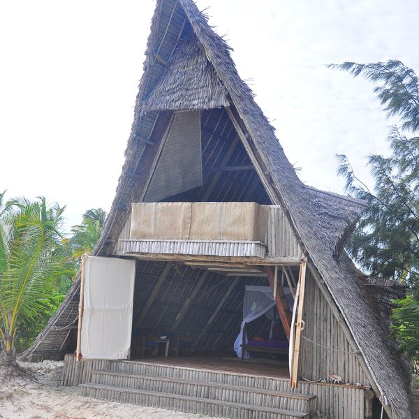 Fanjove Island Lodge