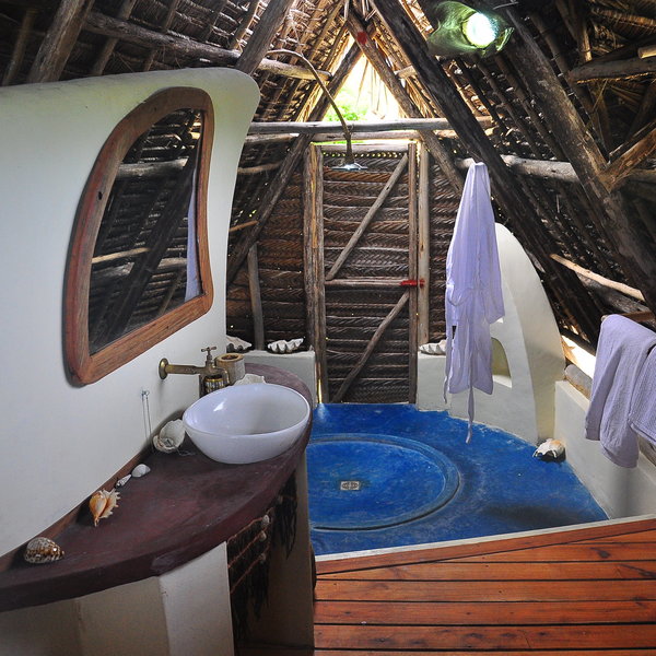 Fanjove Island Lodge