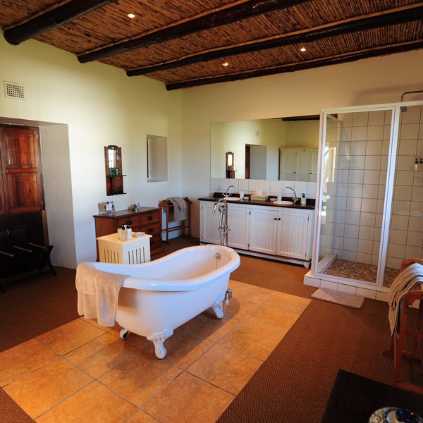 …and a massive en-suite bathroom.