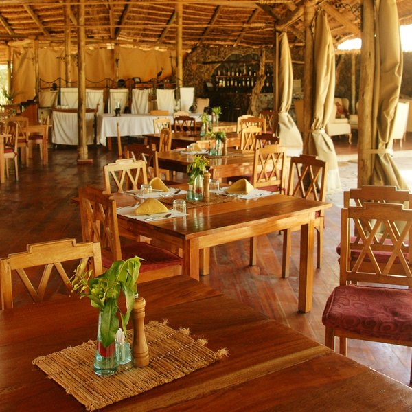 …and the dining area has individual dining tables.