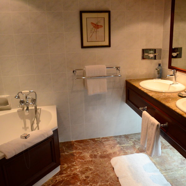 …and a more luxurious en suite bathroom.