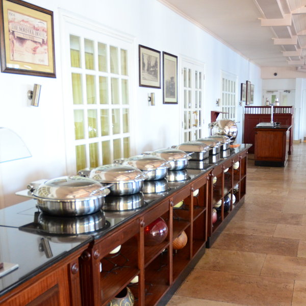 … and serves meals throughout the day.