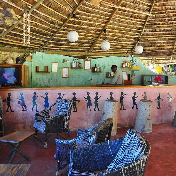 ...to the dining area.