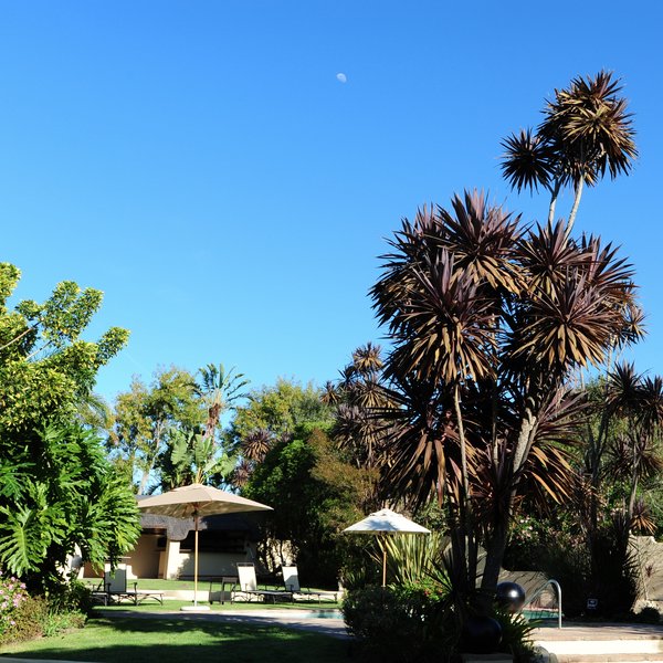 Hunters Country House