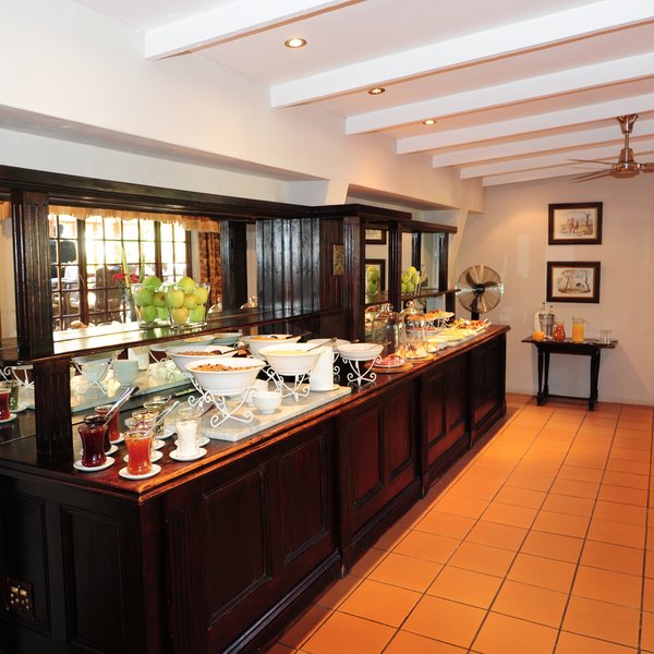 Hunters Country House