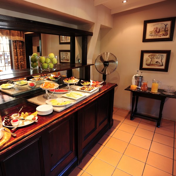 Hunters Country House