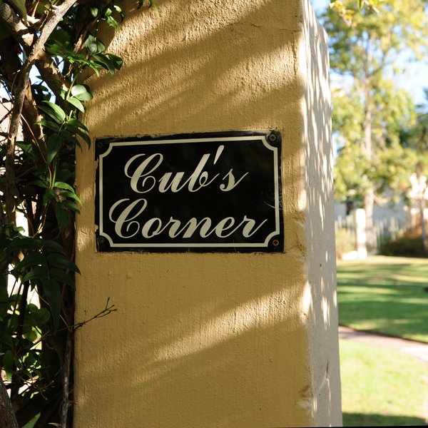 Hunters Country House