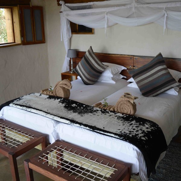 There are 11 chalets that wind around the escarpment from the main area.