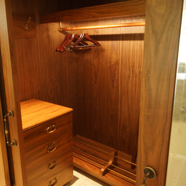…walk-in wardrobes with automatic lighting…
