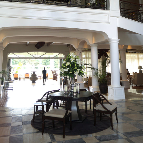 The spacious lobby has a strong plantation flavour.