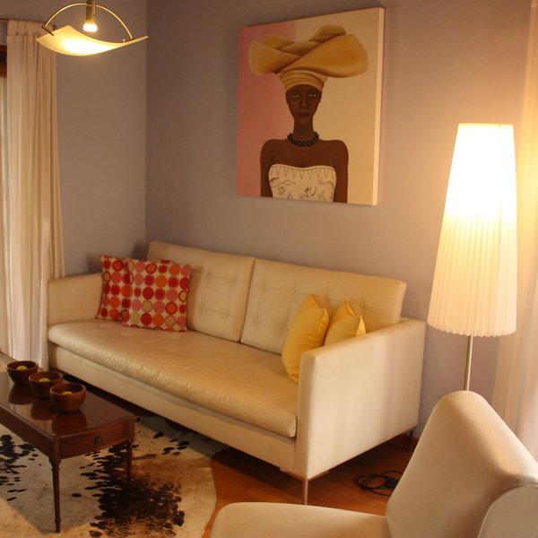 yet tastefully furnished.