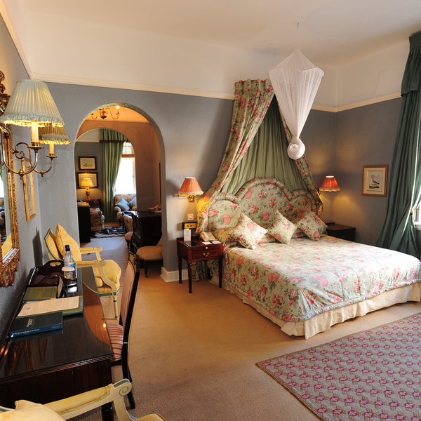 Victoria Falls Hotel