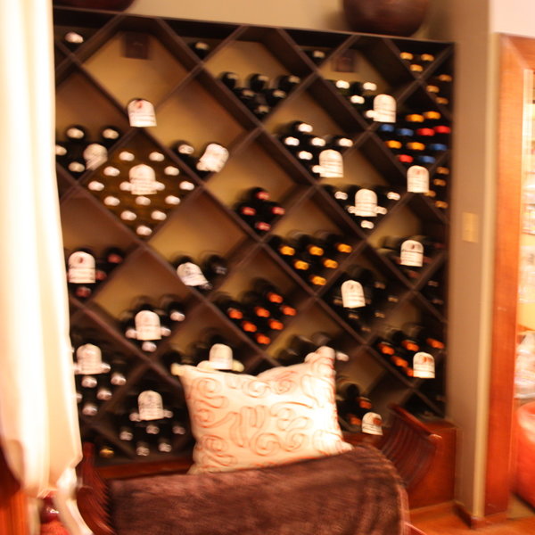 …and enjoy pre dinner drinks…