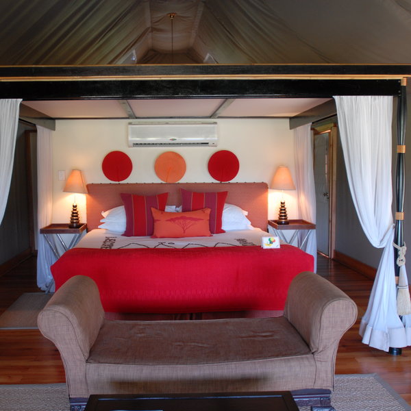 Khwai River Lodge