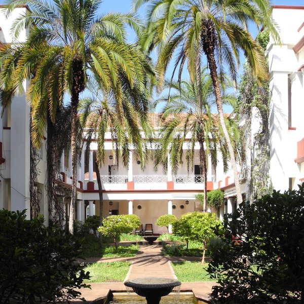 Victoria Falls Hotel