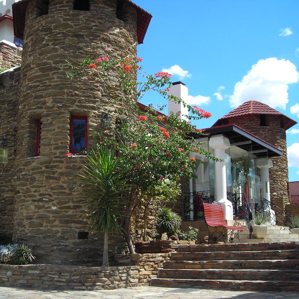 Heinitzburg Hotel