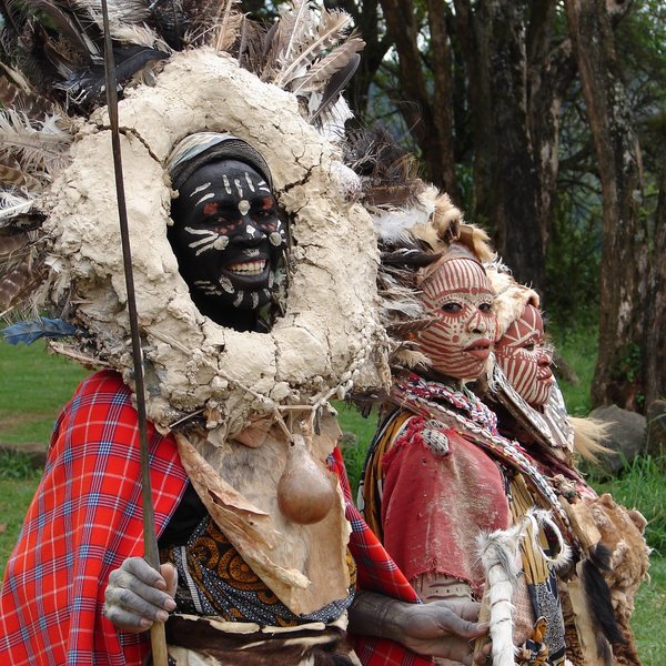 Kikuyu performers are often on hand for photo opportunities at the lodge.
