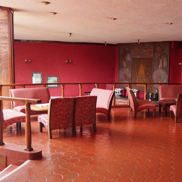 …and lots of simple seating areas…