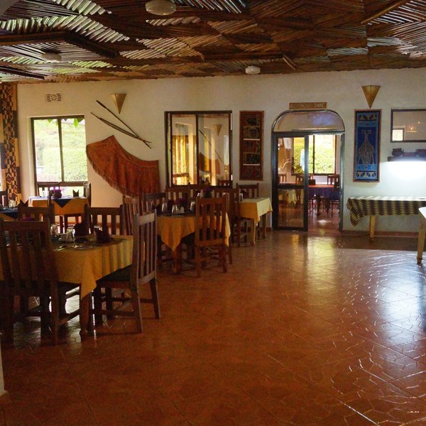 Bougainvillea Safari Lodge