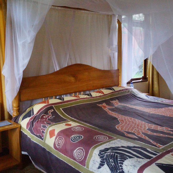 Bougainvillea Safari Lodge