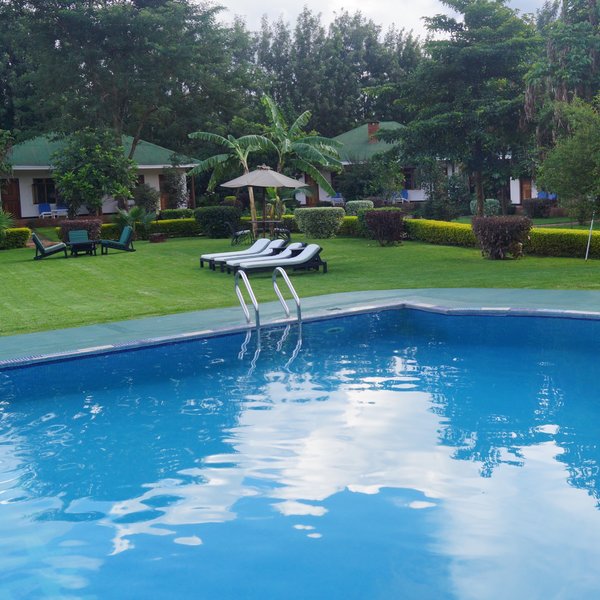 … to the big pool area, …